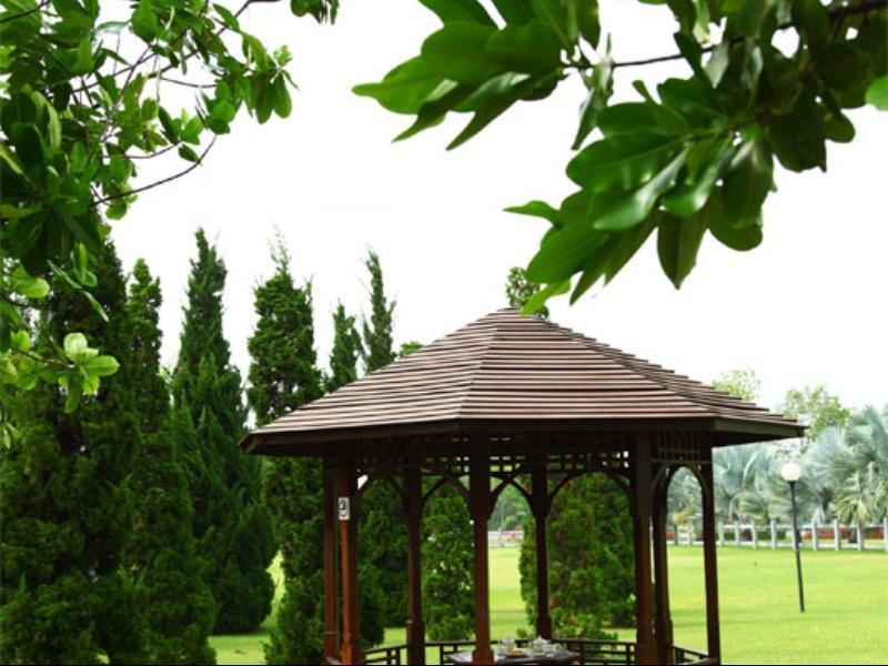 Korat Resort Hotel Nakhon Ratchasima Luaran gambar